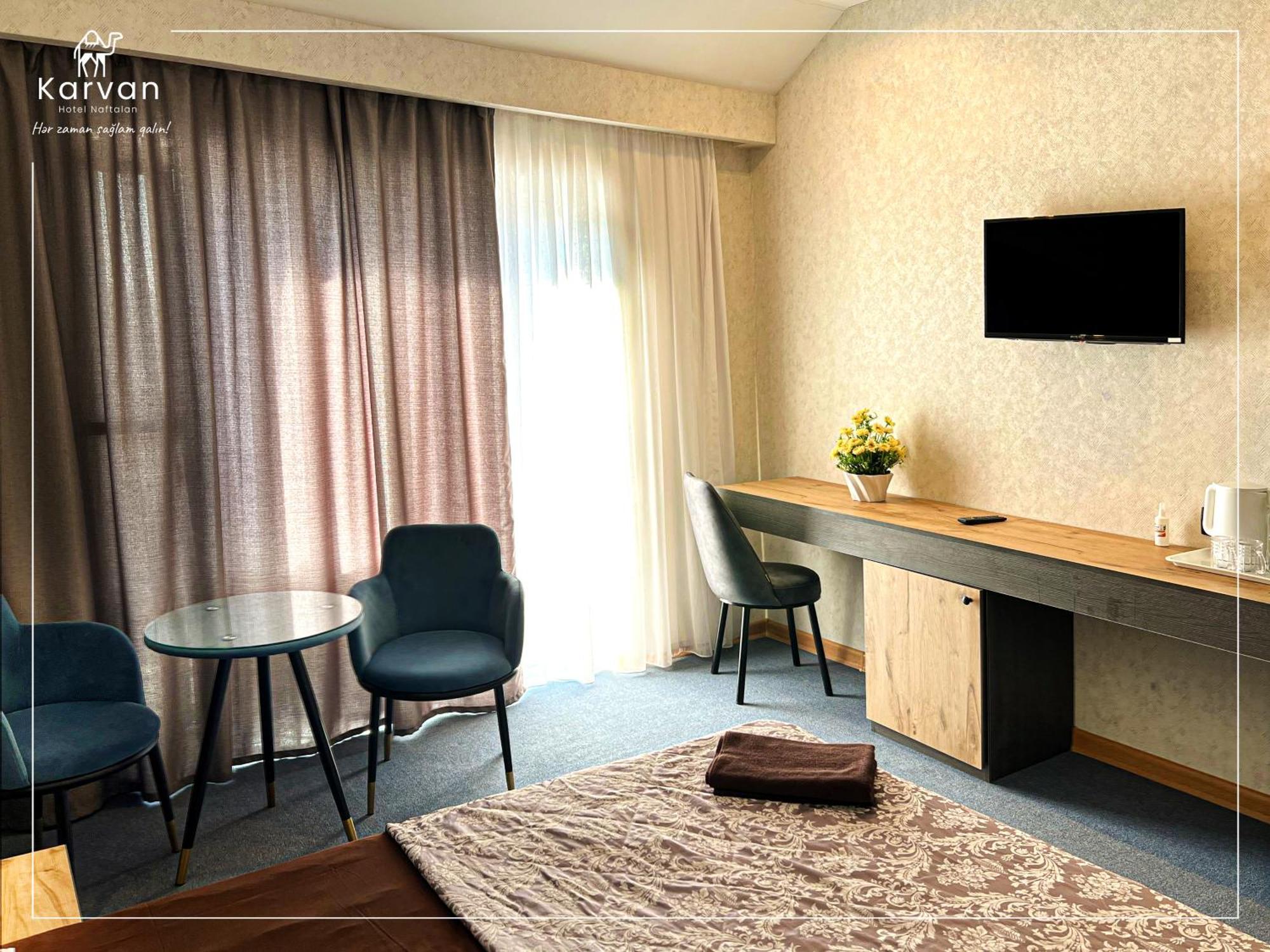 Karvan Hotel-Sanatorium นัฟตาลัน ภายนอก รูปภาพ