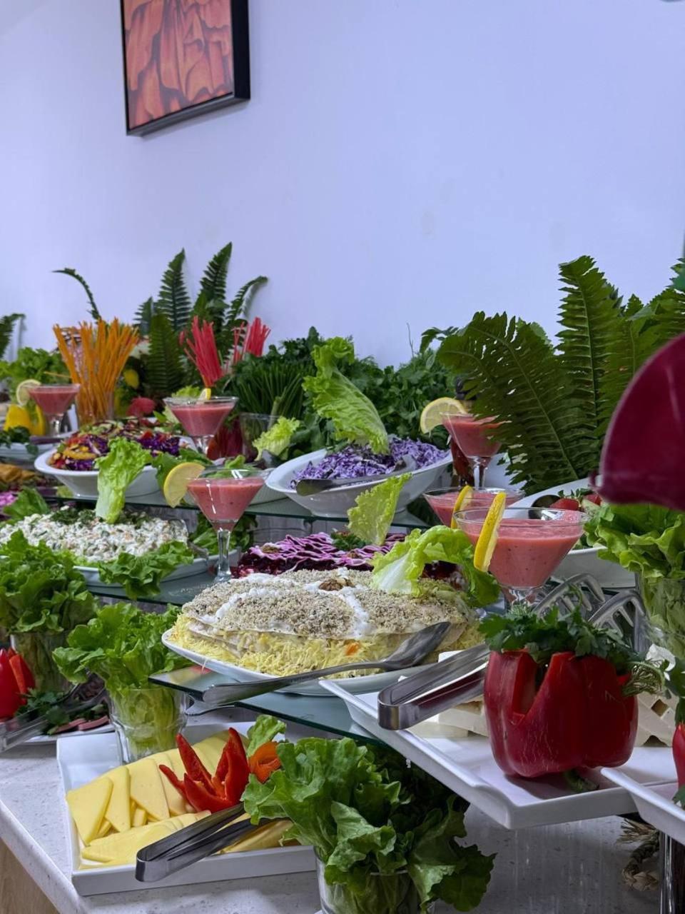 Karvan Hotel-Sanatorium นัฟตาลัน ภายนอก รูปภาพ
